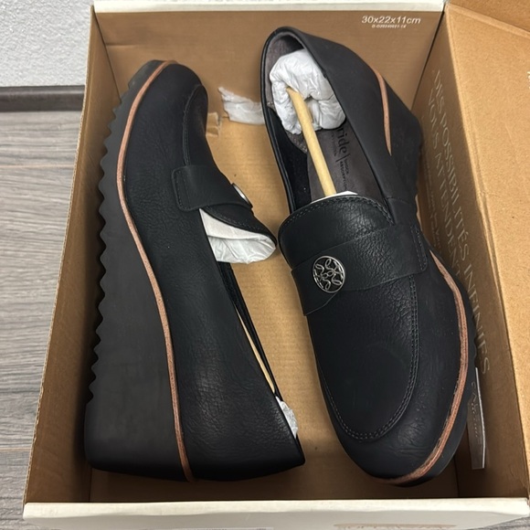 LifeStride Zed Wedge Loafer (WIDE) - Picture 2 of 9